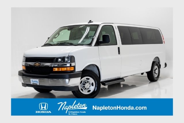 2025 Chevrolet Express Passenger