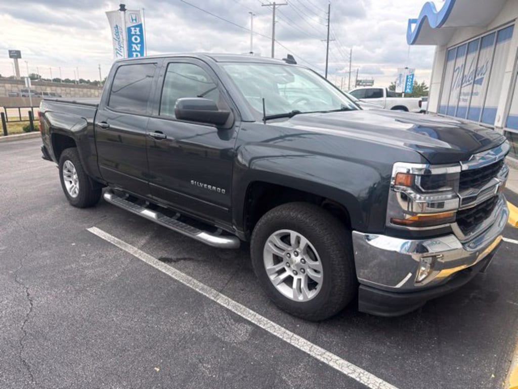 Used 2018 Chevrolet Silverado 1500 LT Truck Crew Cab