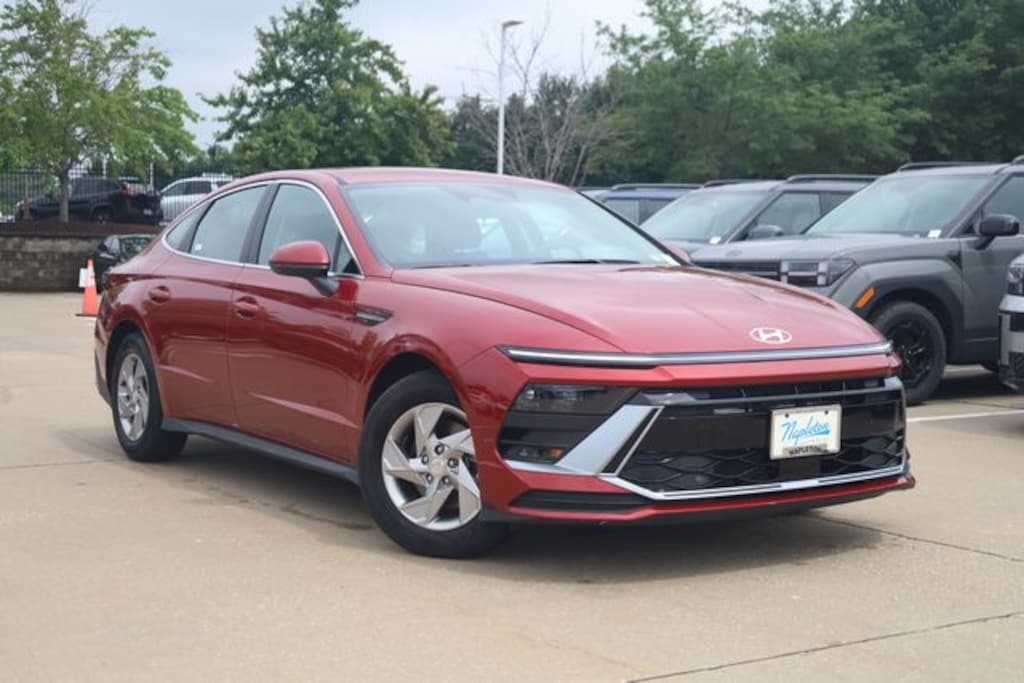 Certified 2025 Hyundai Sonata SE Sedan