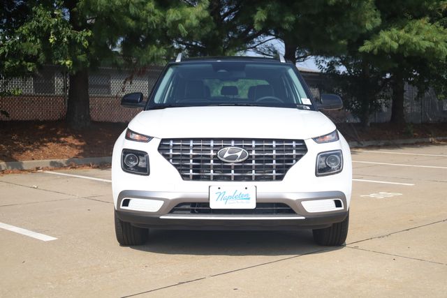 New 2026 Hyundai Venue SEL w/Two-Tone Roof SUV