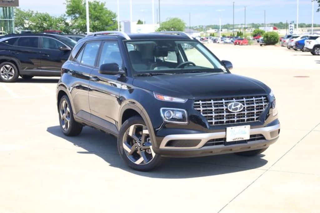 New 2026 Hyundai Venue SEL SUV