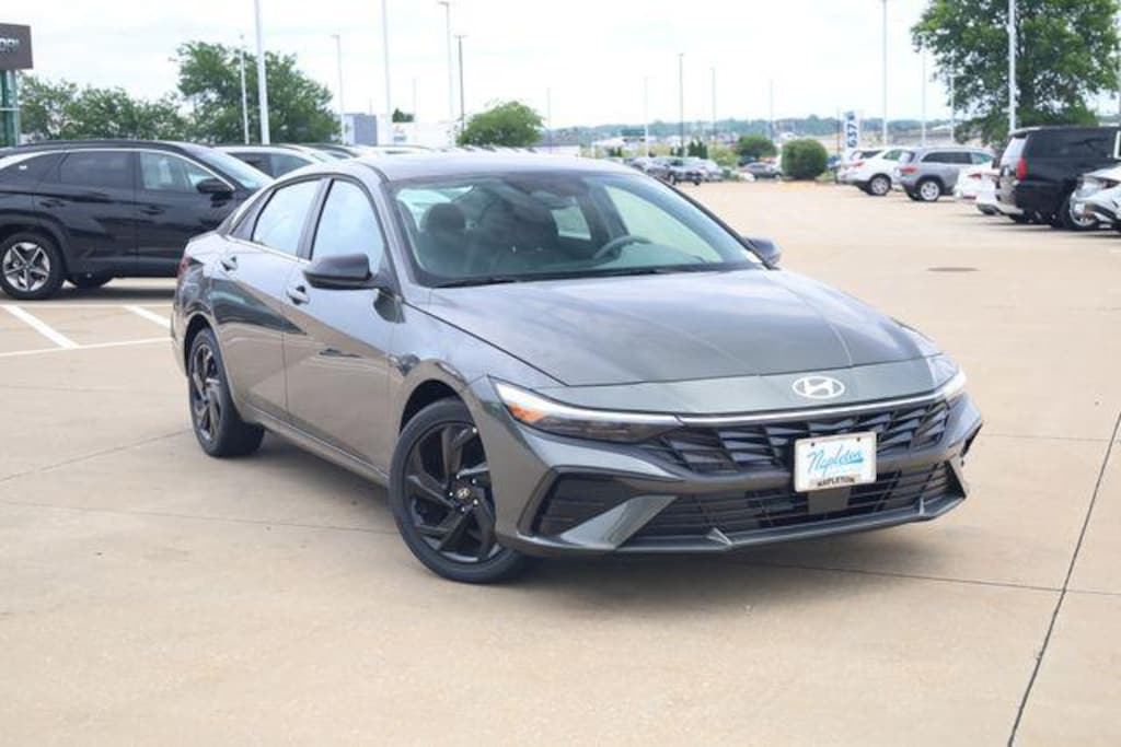 New 2026 Hyundai Elantra SEL Sport Sedan