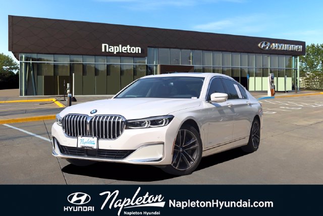 Used 2022 BMW 750i xDrive Sedan