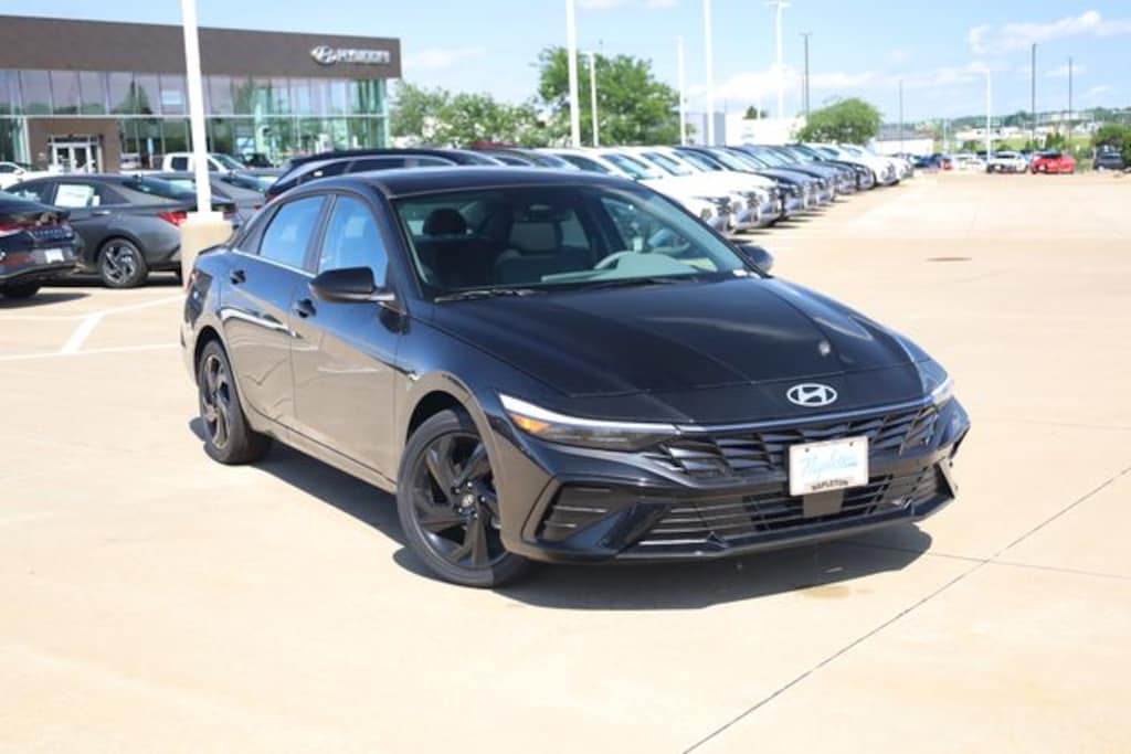 New 2026 Hyundai Elantra SEL Sport Sedan