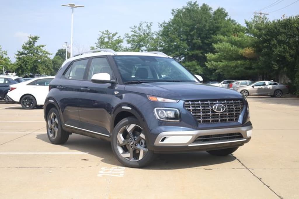 New 2026 Hyundai Venue SEL w/Two-Tone Roof SUV