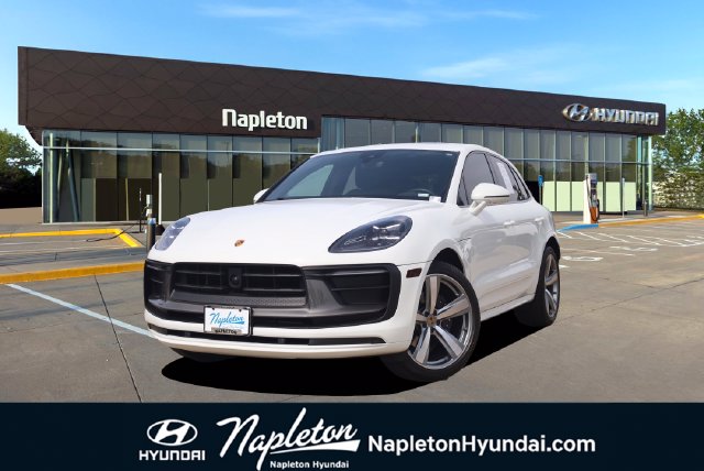 2023 Porsche Macan