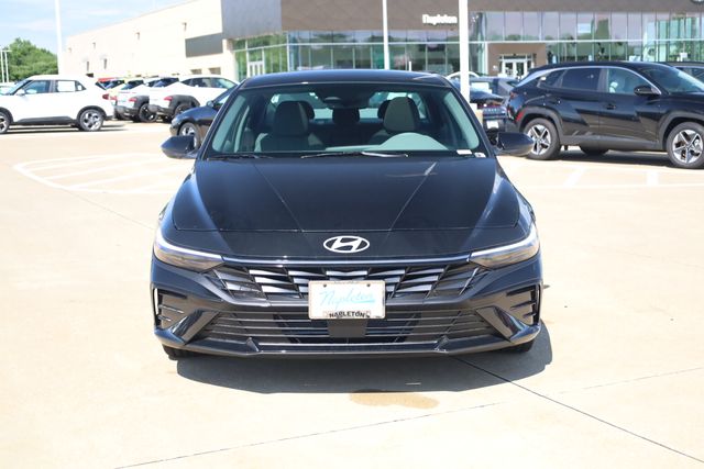 New 2026 Hyundai Elantra SEL Sport Sedan