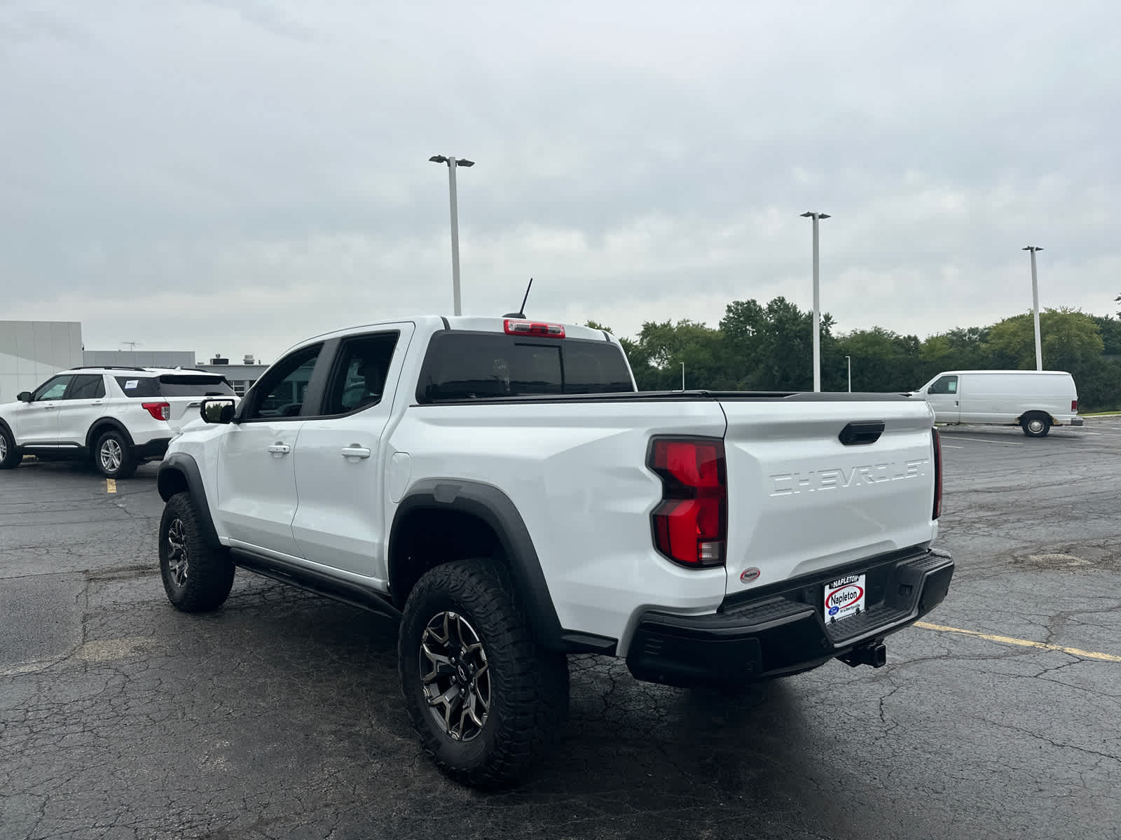 2023 Chevrolet Colorado ZR2 - Photo 6