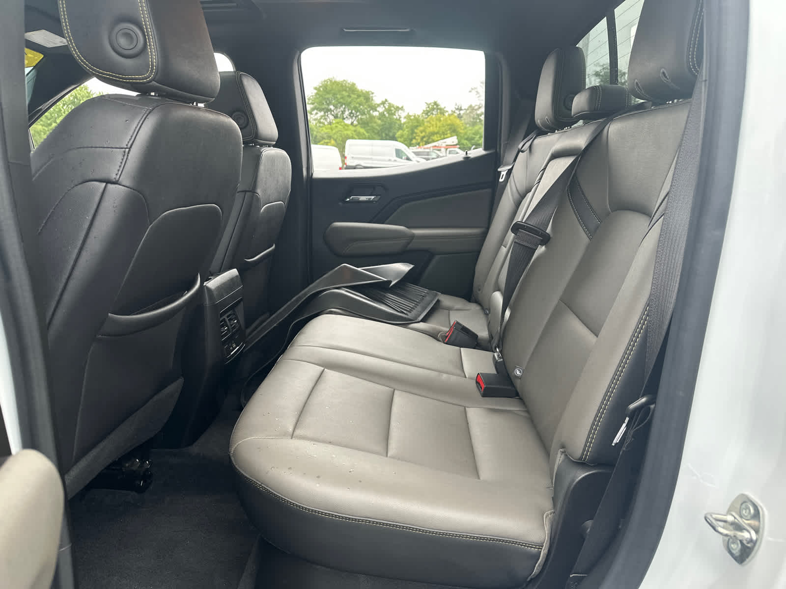 2023 Chevrolet Colorado ZR2 - Photo 32
