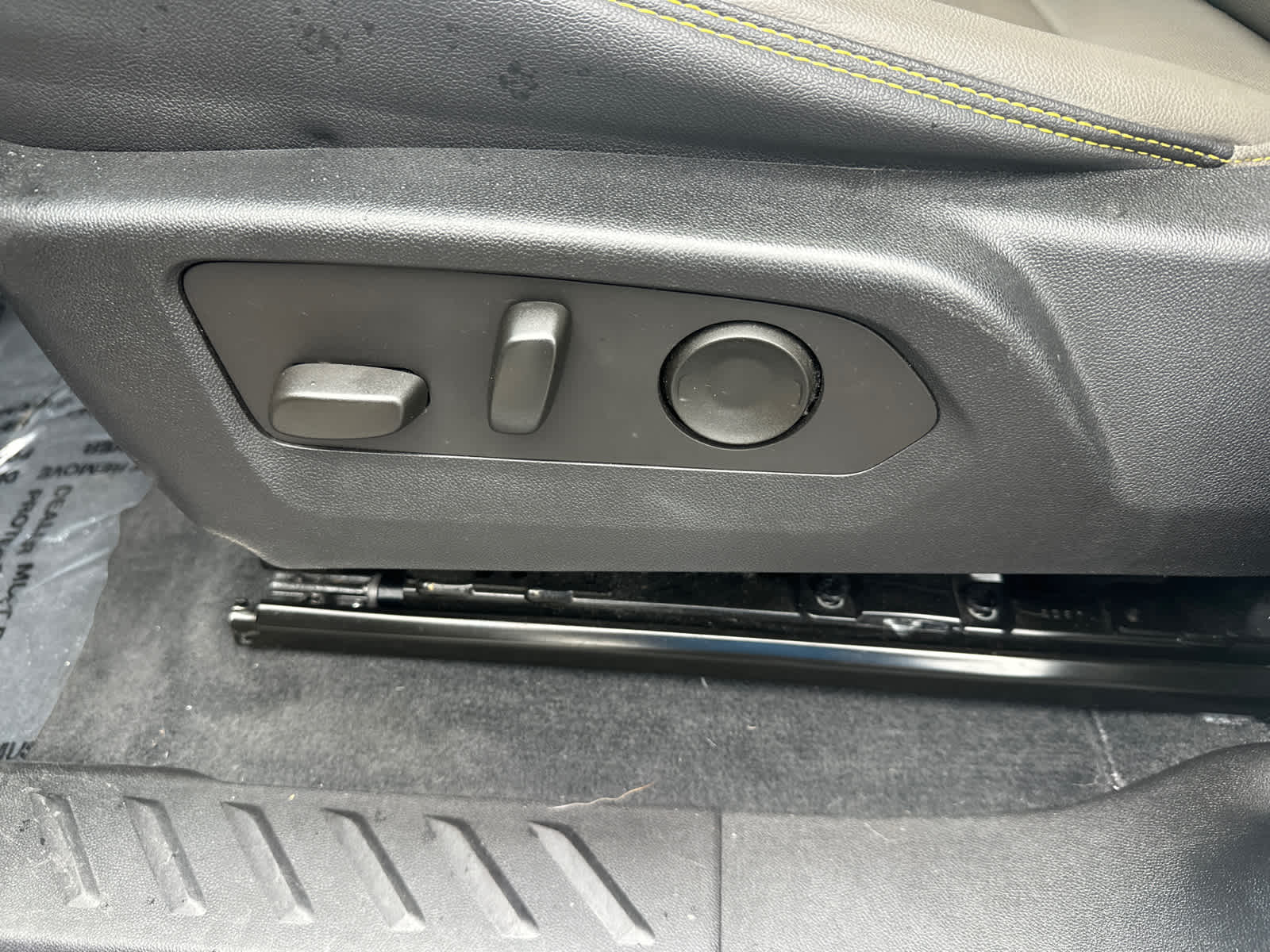 2023 Chevrolet Colorado ZR2 - Photo 28