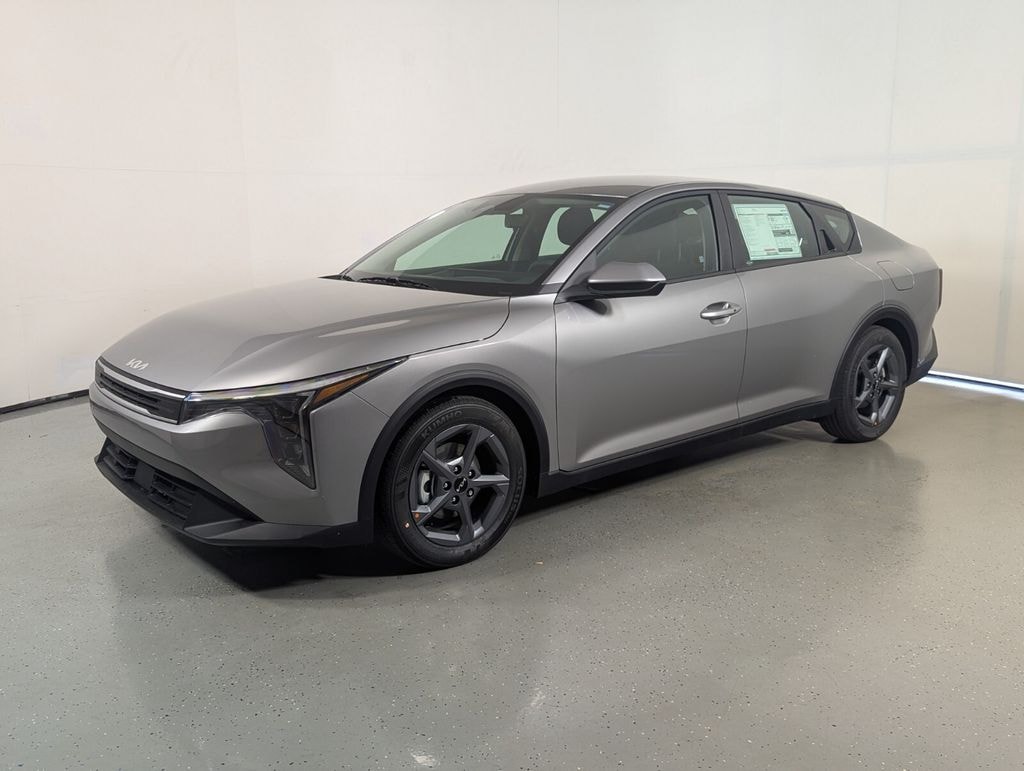 New 2026 Kia K4 LXS Sedan