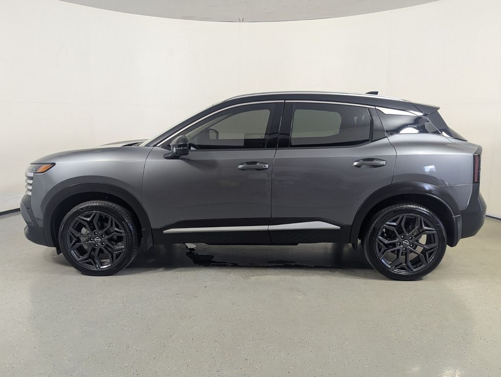 Used 2025 Nissan Kicks SR SUV