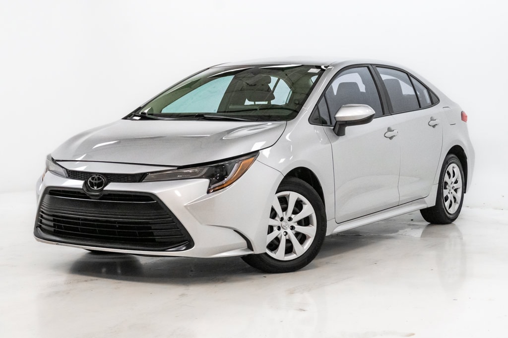 Used 2025 Toyota Corolla LE Sedan