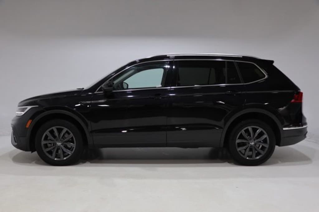 Used 2022 Volkswagen Tiguan 2.0T SE SUV