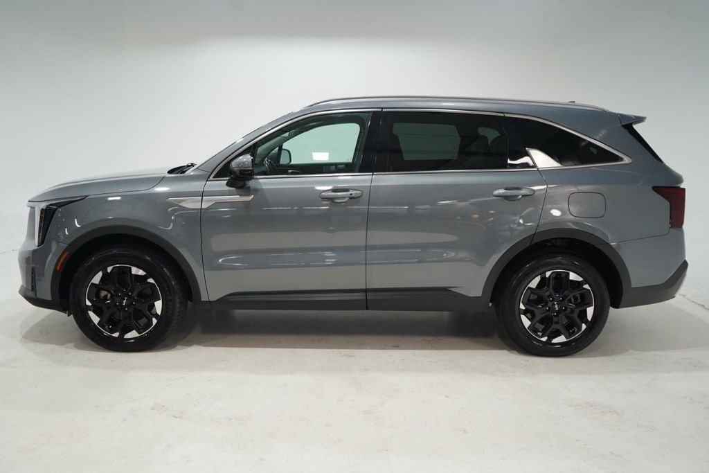 Used 2024 Kia Sorento S SUV