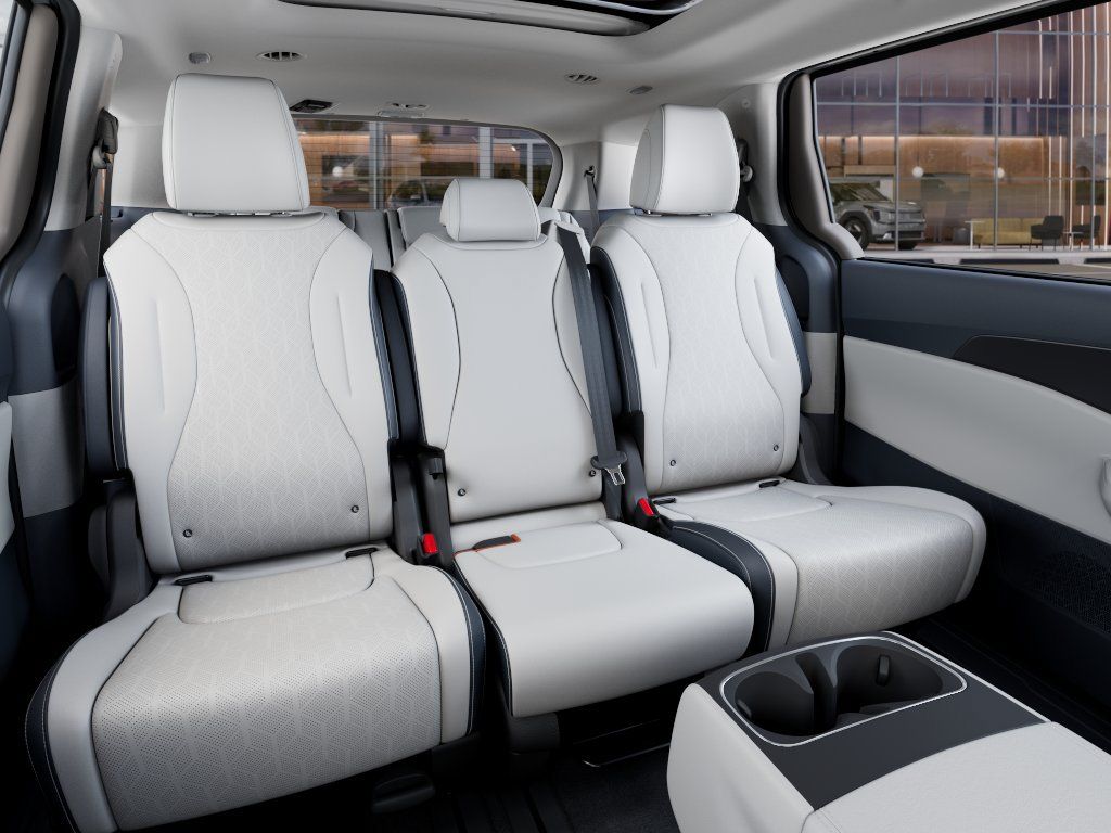 2026 Kia Carnival SX - Photo 18