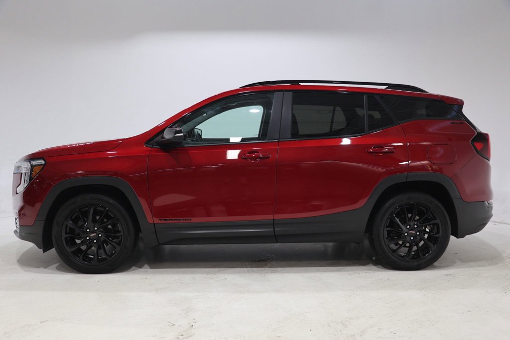 Used 2023 GMC Terrain SLE SUV