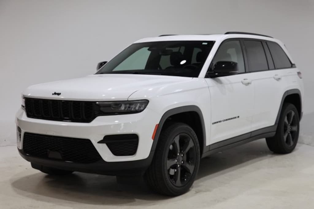 Used 2023 Jeep Grand Cherokee Altitude X SUV