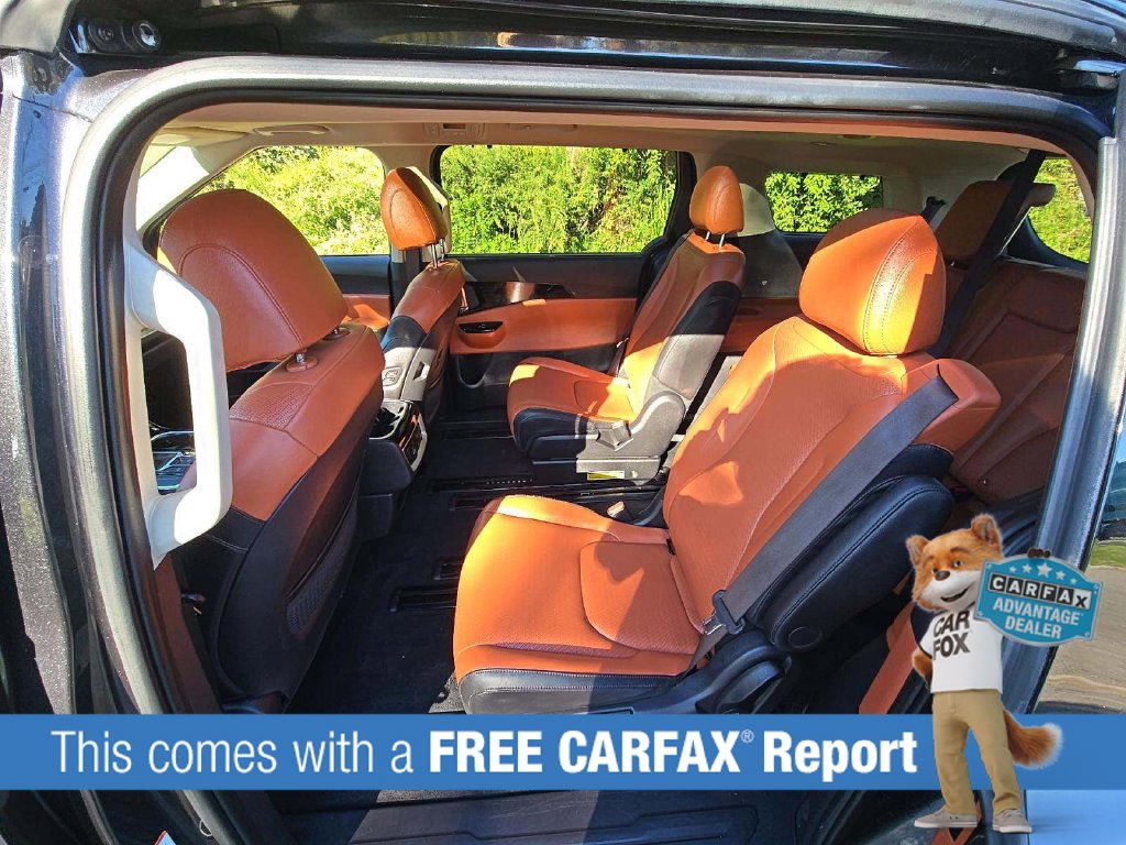 Used 2024 Kia Carnival SX Prestige Minivan/Van