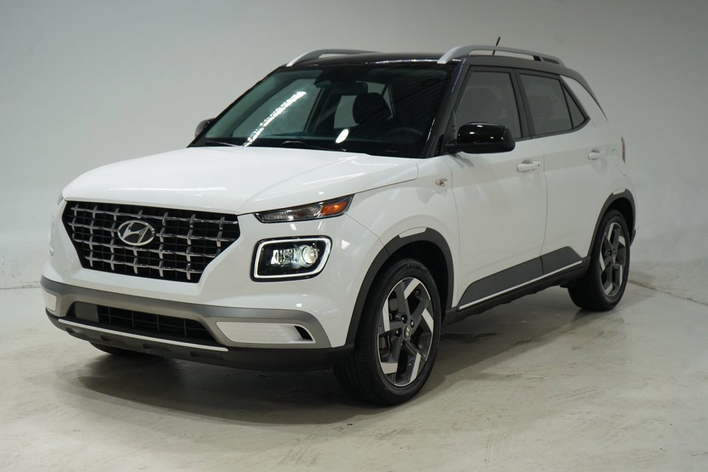 Used 2024 Hyundai Venue Limited SUV