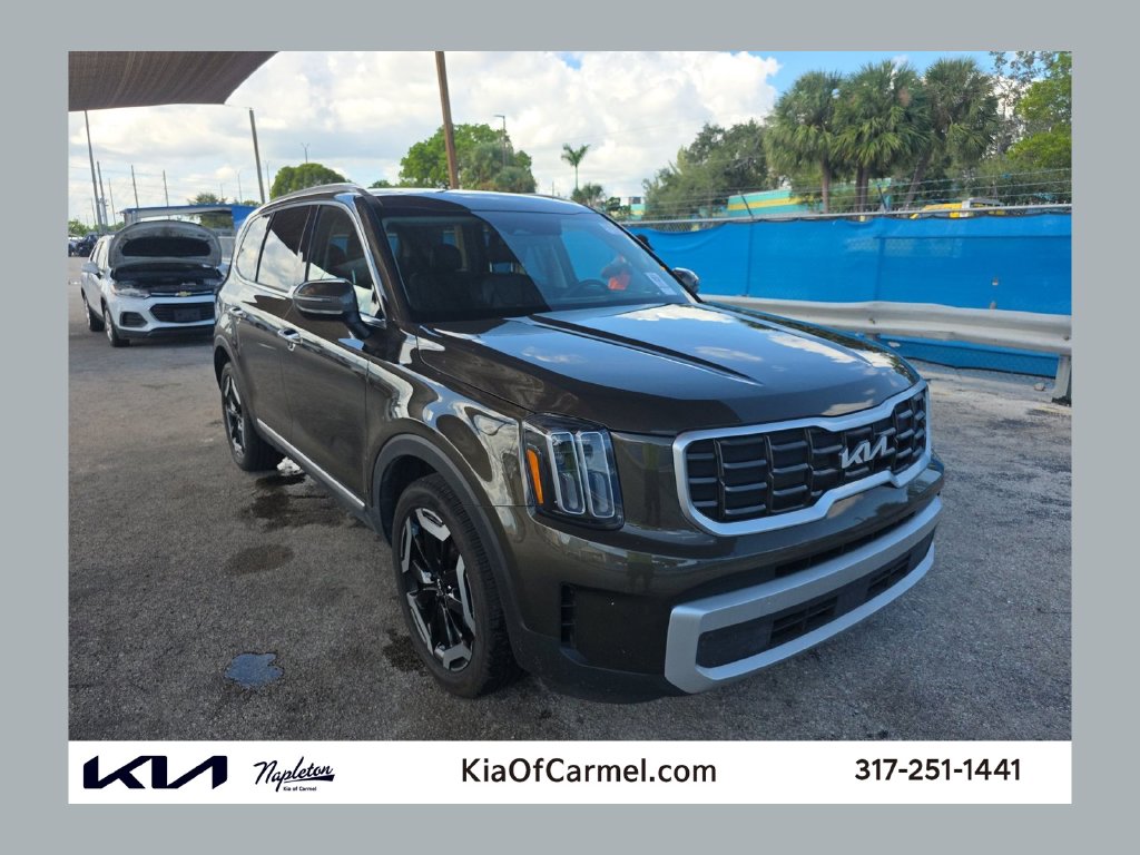 Used 2025 Kia Telluride S SUV