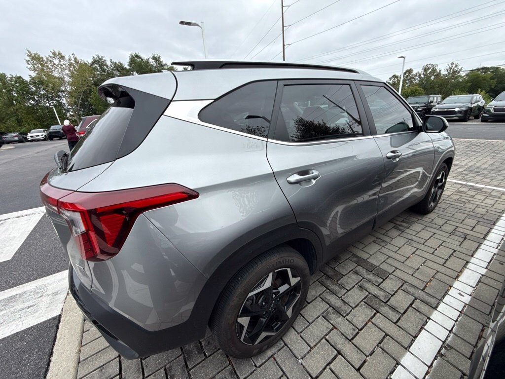 Used 2024 Kia Seltos EX SUV