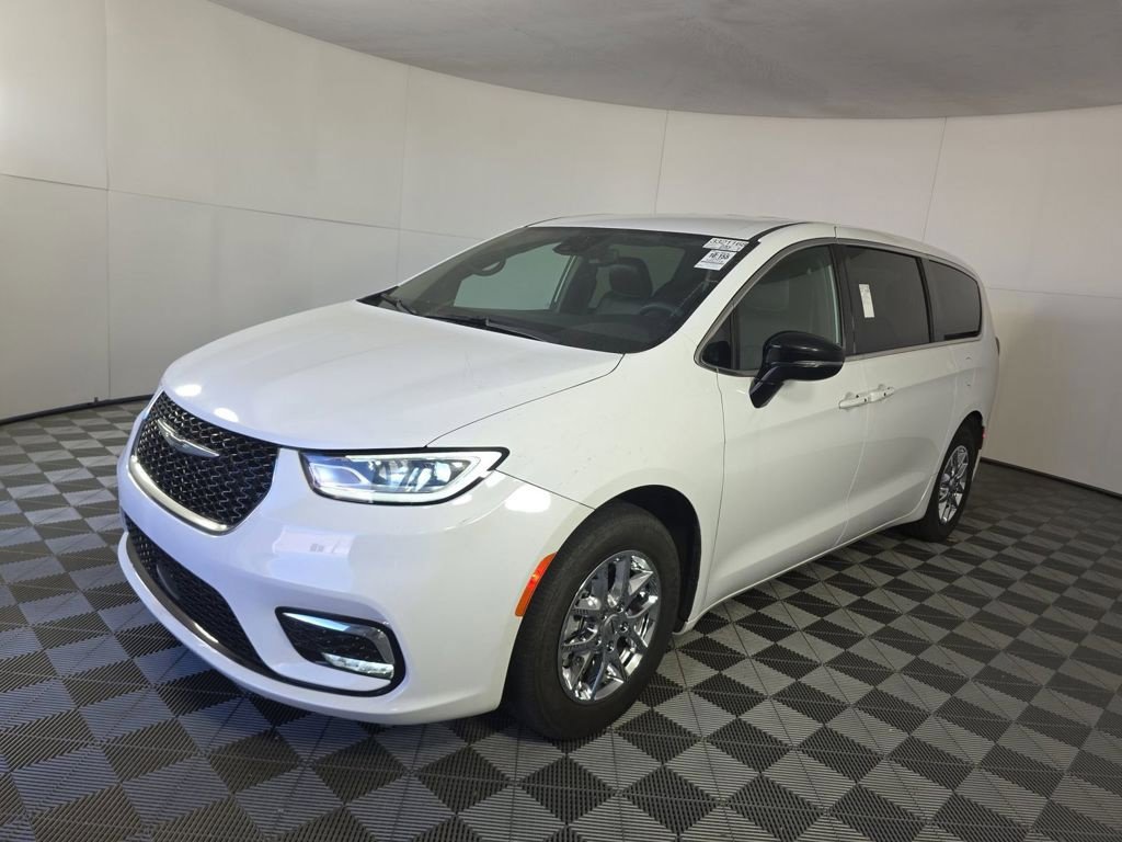 2025 Chrysler Pacifica