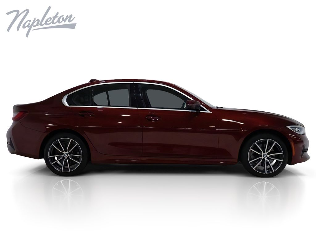 2022 BMW 3 Series 330i - Photo 9