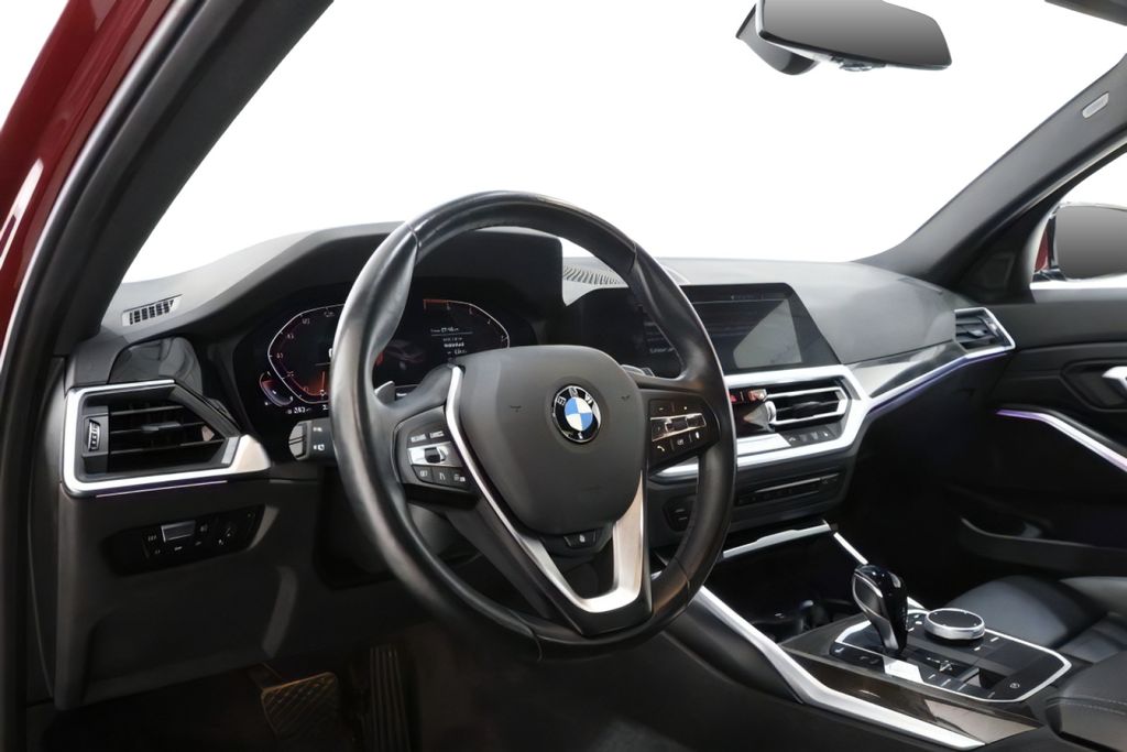 2022 BMW 3 Series 330i - Photo 16