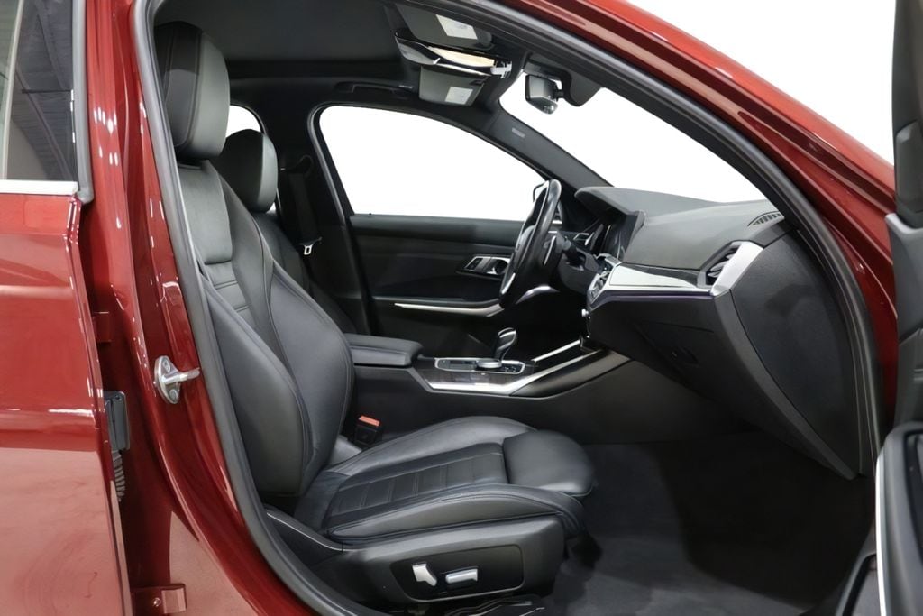 2022 BMW 3 Series 330i - Photo 33