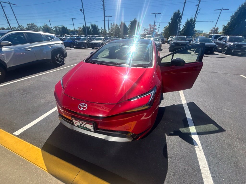 Used 2023 Toyota Prius XLE Hatchback