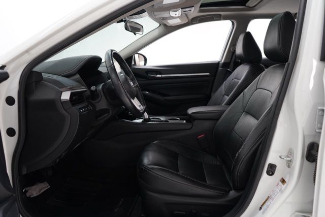 2021 Nissan Altima SL - Photo 14