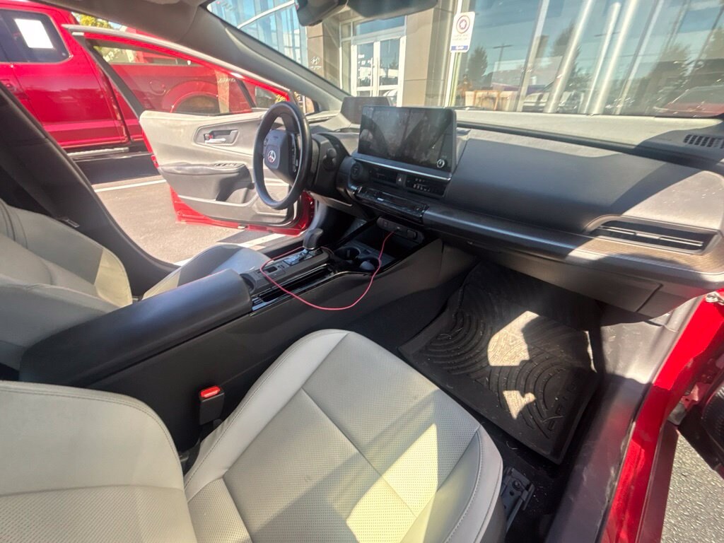 Used 2023 Toyota Prius XLE Hatchback