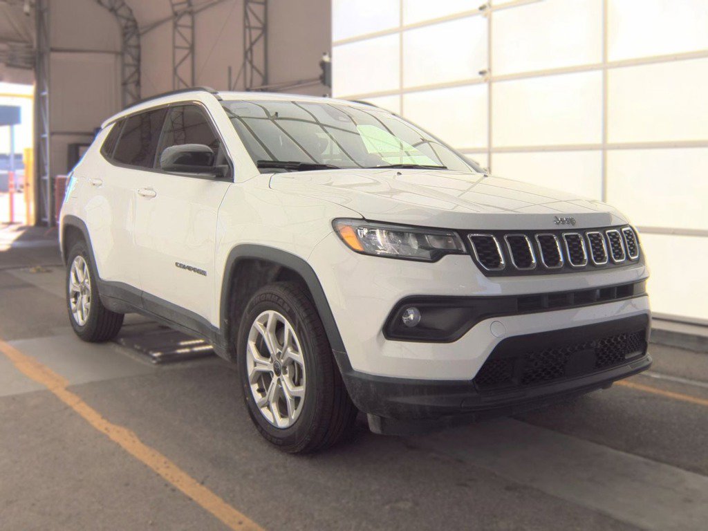 Used 2025 Jeep Compass Latitude SUV