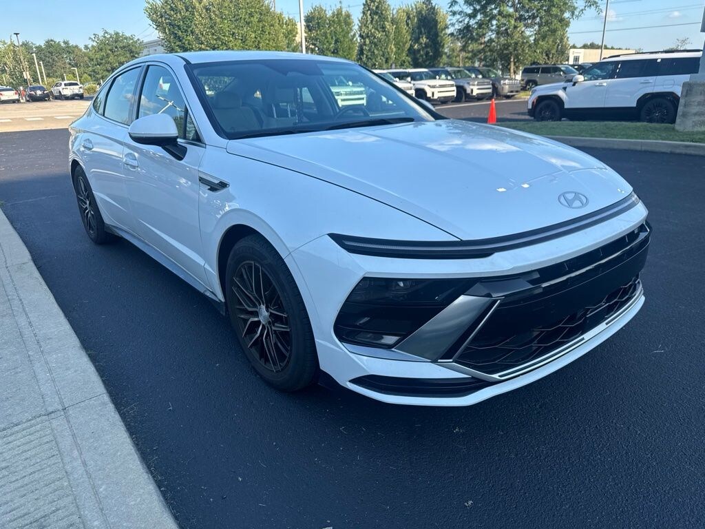 Used 2024 Hyundai Sonata Hybrid SEL Sedan