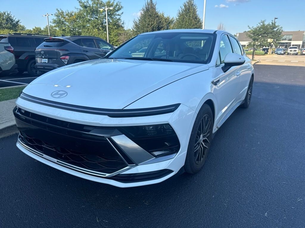 Used 2024 Hyundai Sonata Hybrid SEL Sedan
