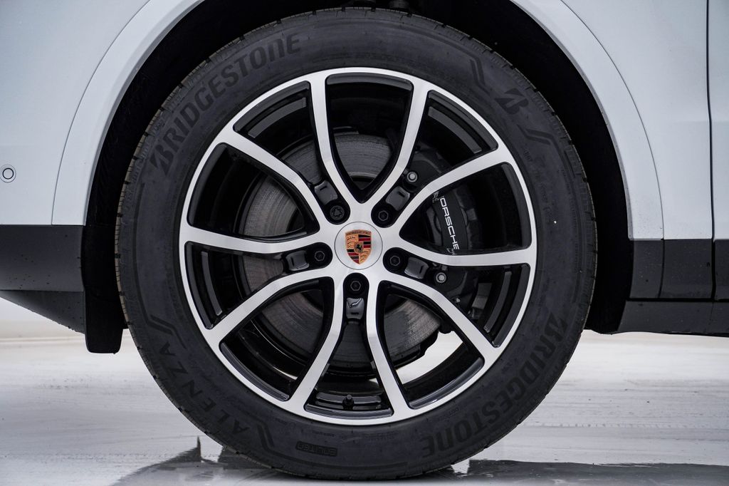 2026 Porsche Cayenne Base - Photo 13