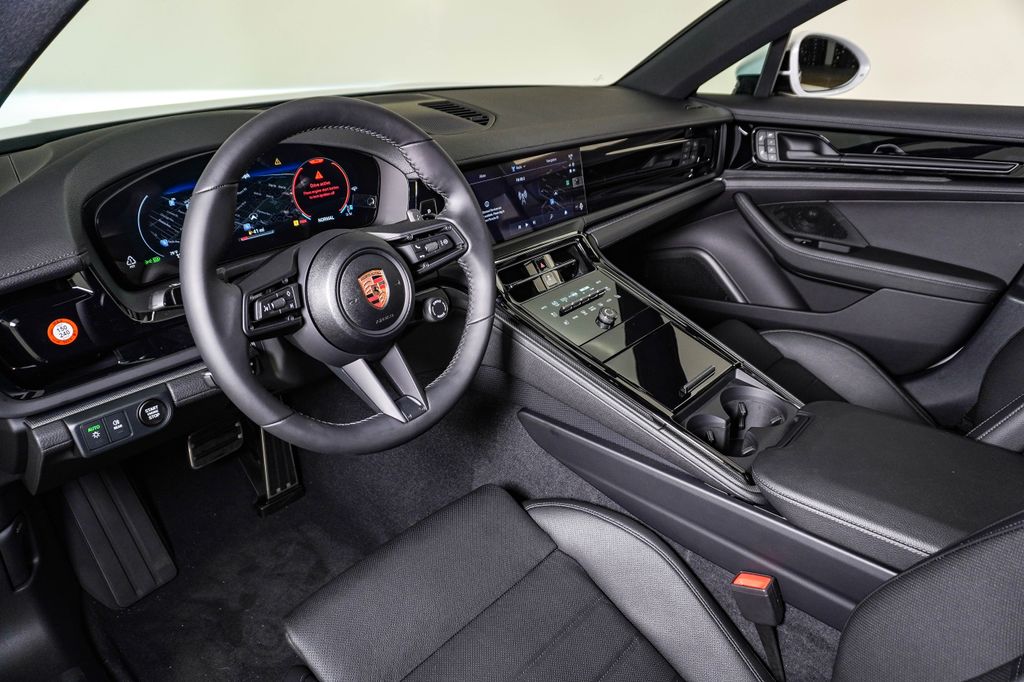 New 2026 Porsche Panamera 4 Hatchback
