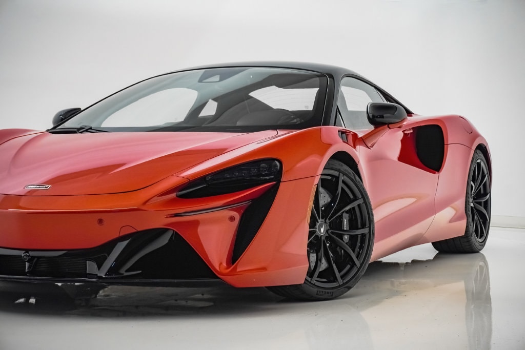 Used 2023 McLaren Artura Techlux Coupe