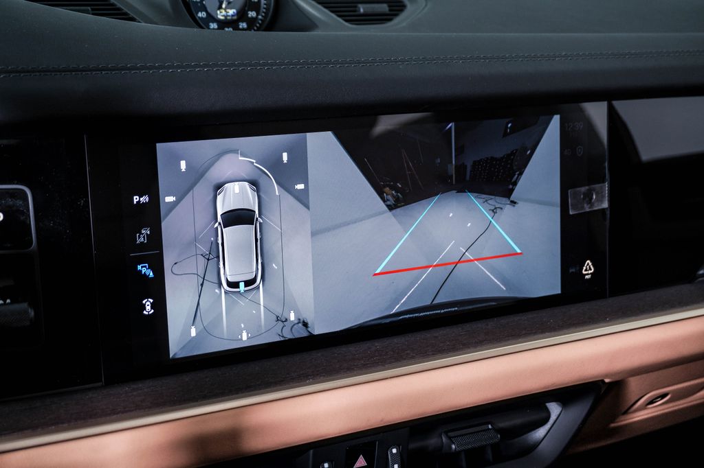 2026 Porsche Cayenne Base - Photo 23