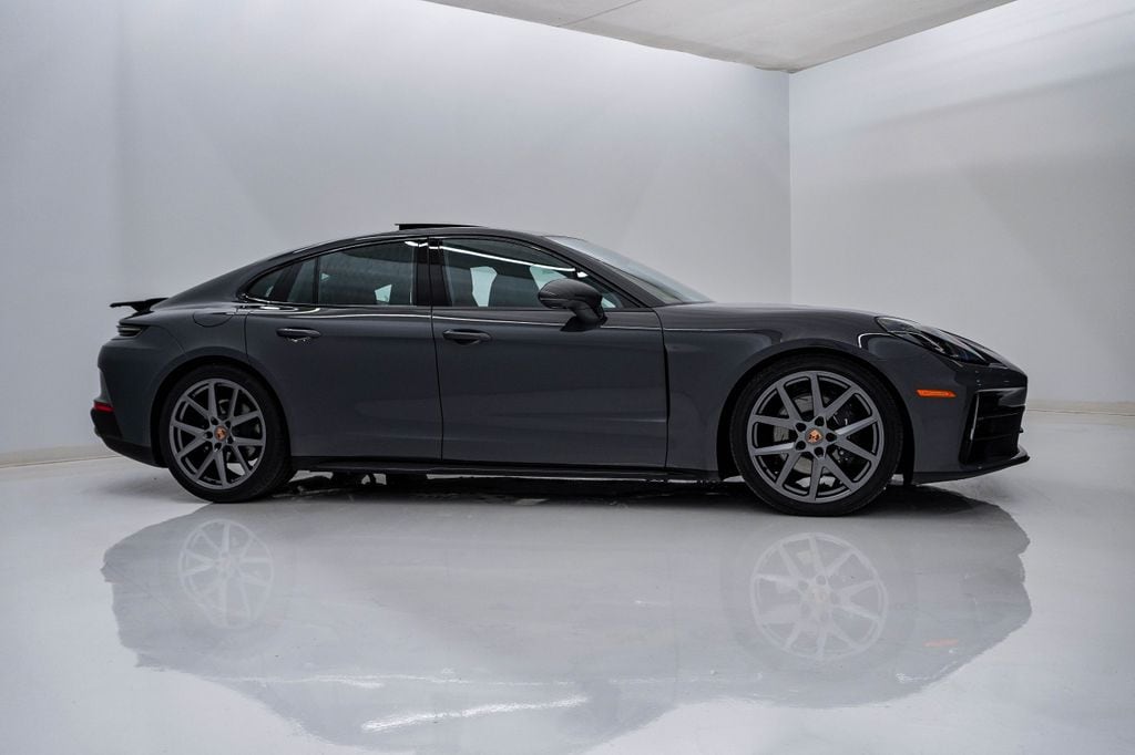2026 Porsche Panamera Base - Photo 9