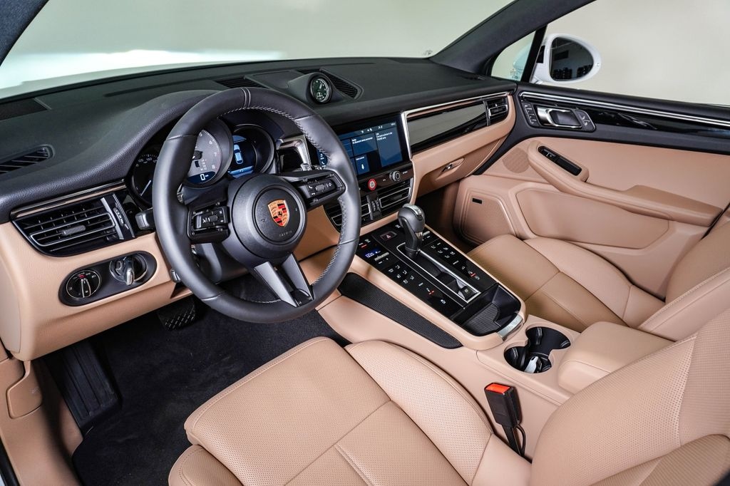 New 2026 Porsche Macan SUV