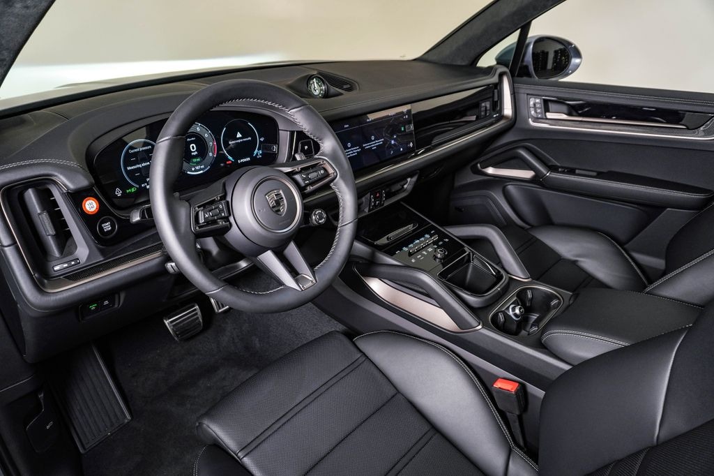 New 2026 Porsche Cayenne Turbo E-Hybrid SUV
