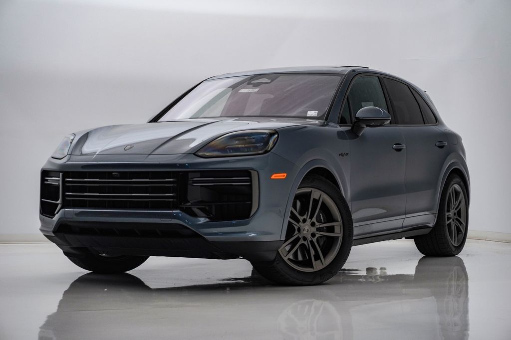 New 2026 Porsche Cayenne Turbo E-Hybrid SUV