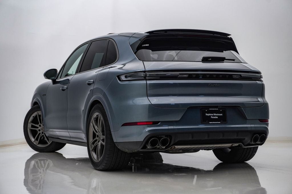 New 2026 Porsche Cayenne Turbo E-Hybrid SUV