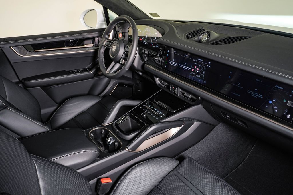 2026 Porsche Cayenne Coupe Turbo E-Hybrid - Photo 14