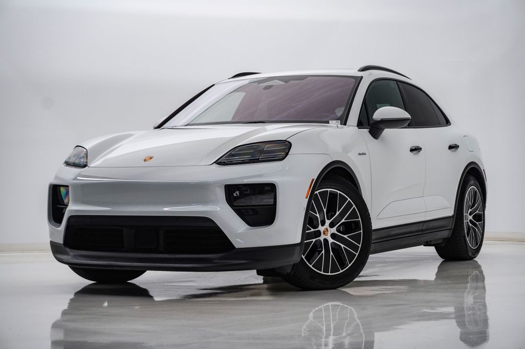 2025 Porsche Macan