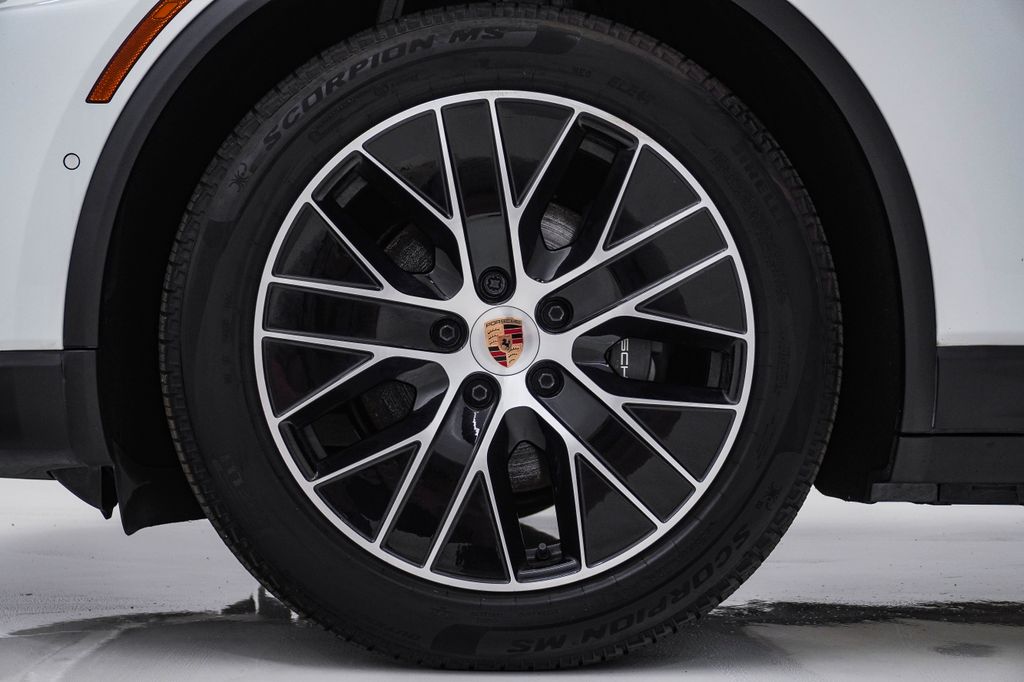 2025 Porsche Macan Base - Photo 13
