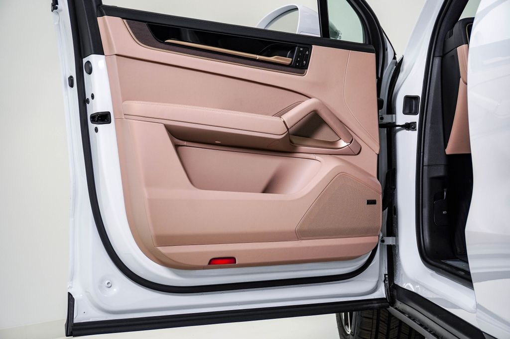 2026 Porsche Cayenne Base - Photo 25