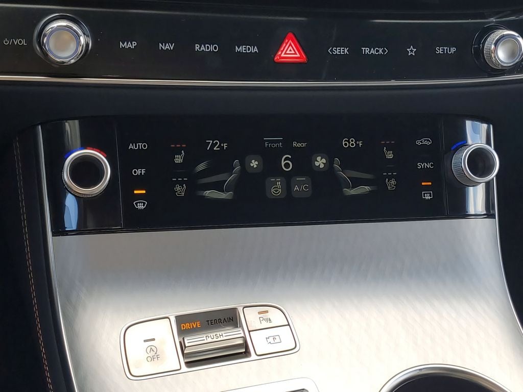 2026 GENESIS GV70 Sport Prestige - Photo 24